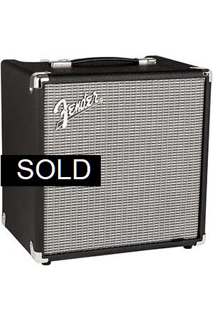 Fender Rumble 25 v3 Fender Rumble 25 v3